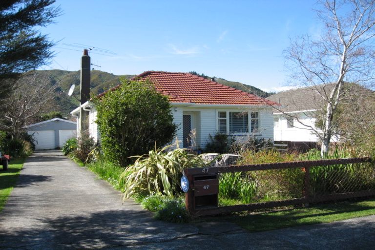 Photo of property in 47 Dover Road, Wainuiomata, Lower Hutt, 5014