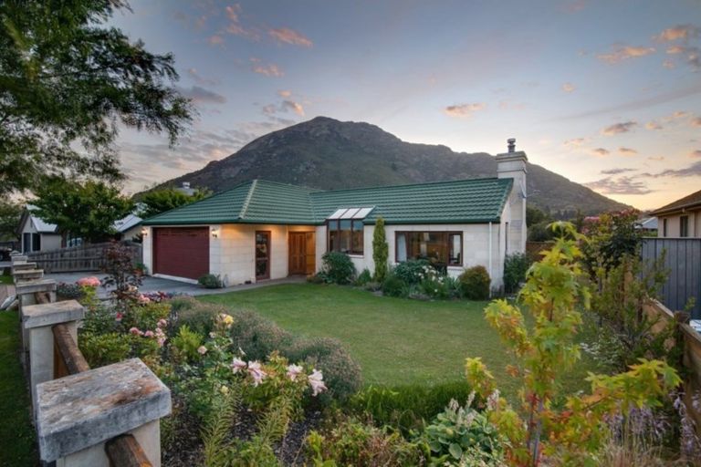 Photo of property in 44 Elm Tree Avenue, Frankton, Queenstown, 9300