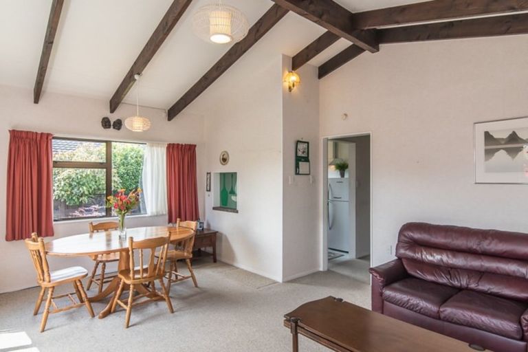 Photo of property in 40 Belvedere Avenue, Waikanae, 5036