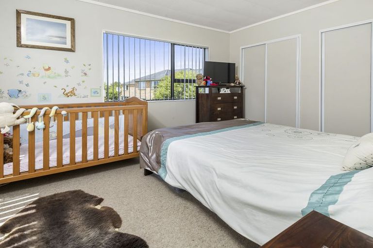 Photo of property in 2/30 Botany Road, Howick, Auckland, 2010