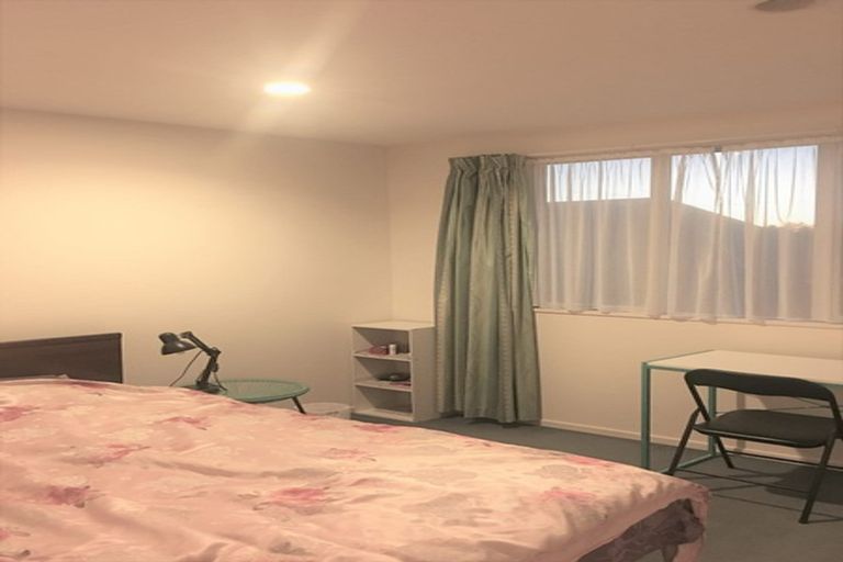 Photo of property in 4 Rosefield Lane, Northcote, Christchurch, 8052