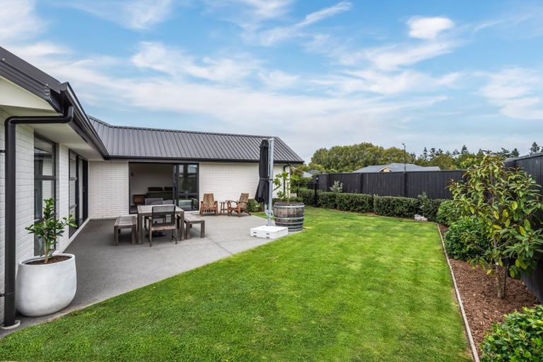 Photo of property in 3 Springbrook Close, Rangiora, 7400