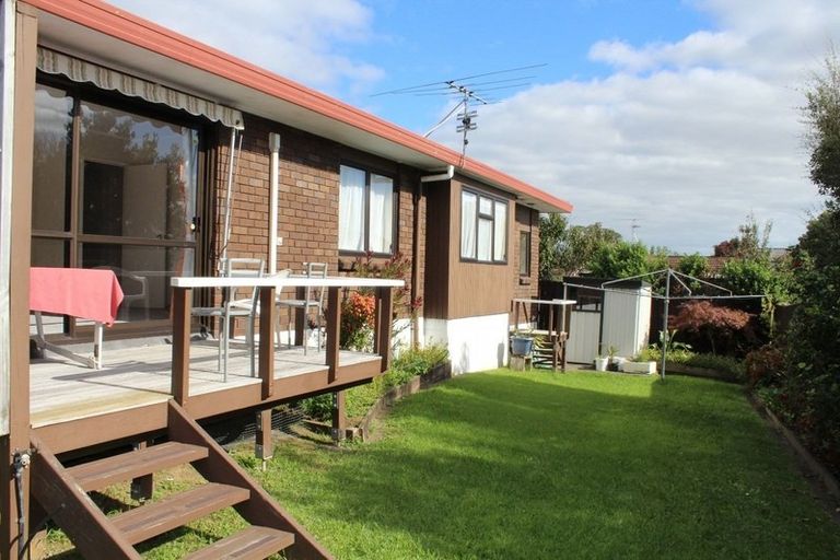 Photo of property in 2/79 Aberfeldy Avenue, Highland Park, Auckland, 2010