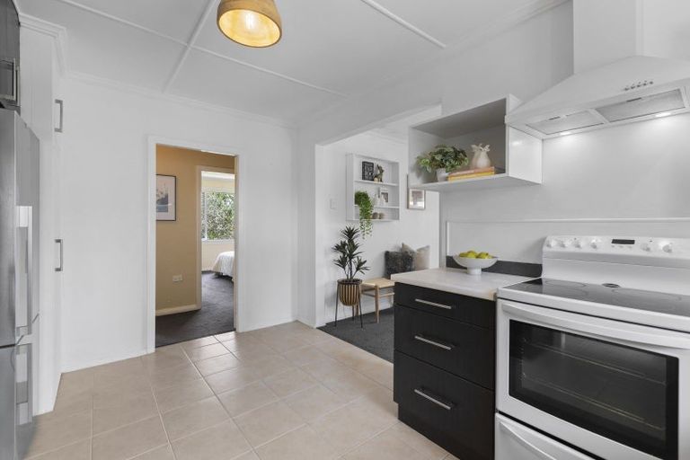 Photo of property in 475a Saint Aubyn Street, Moturoa, New Plymouth, 4310