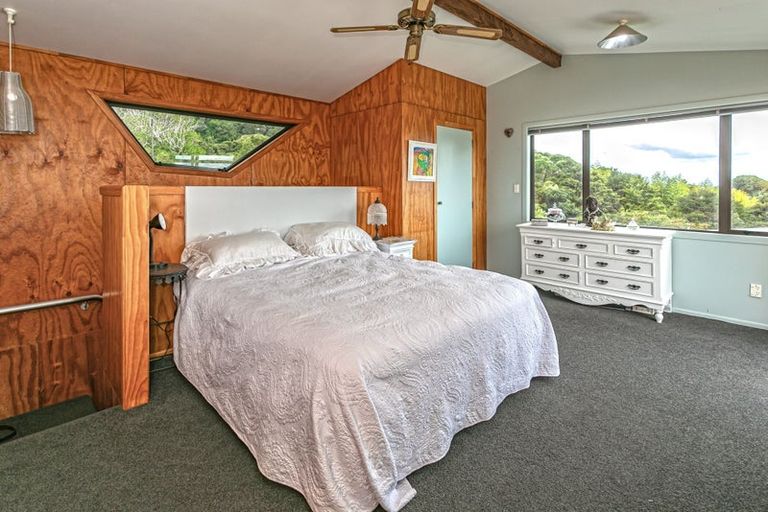 Photo of property in 15 Puriri Place, Tuateawa, Coromandel, 3583