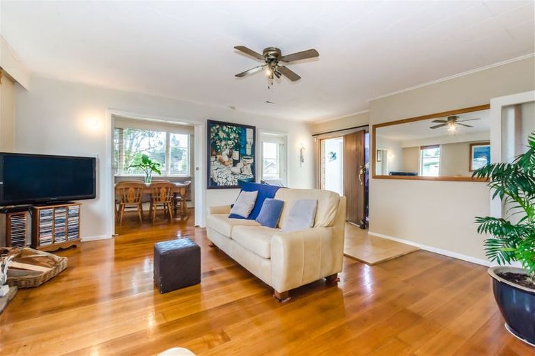 Photo of property in 14 Buckley Grove, Paraparaumu, 5032