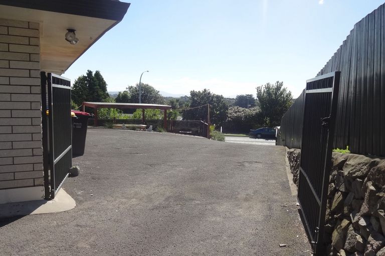 Photo of property in 21 Victory Street, Welcome Bay, Tauranga, 3112