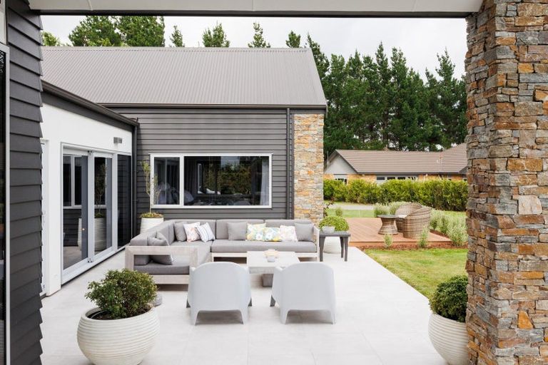 Photo of property in 39 Branksome Place, Aokautere, Palmerston North, 4471