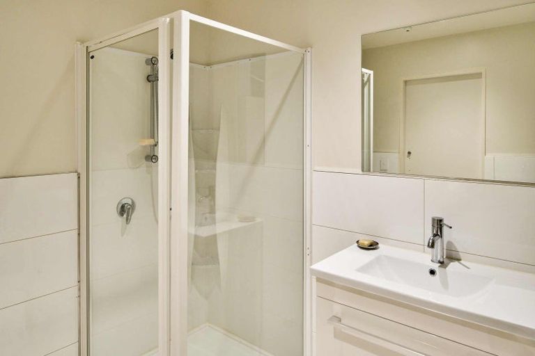 Photo of property in 61 Simmental Crescent, Somerville, Auckland, 2014