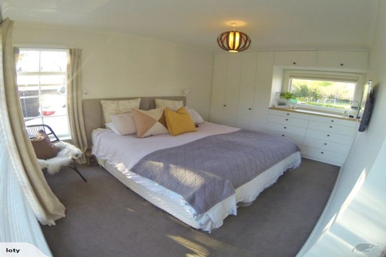 Photo of property in 12 Malcolm Avenue, Cashmere, Christchurch, 8022