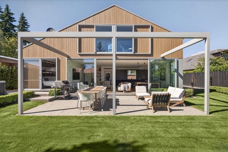 Photo of property in 1/61 Eely Point Road, Wanaka, 9305