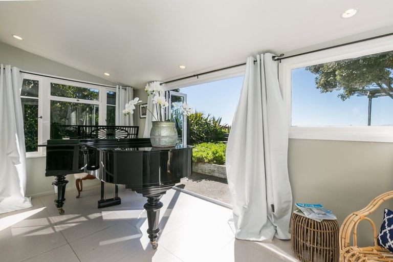 Photo of property in 249 Clifton Road, Te Awanga, 4102