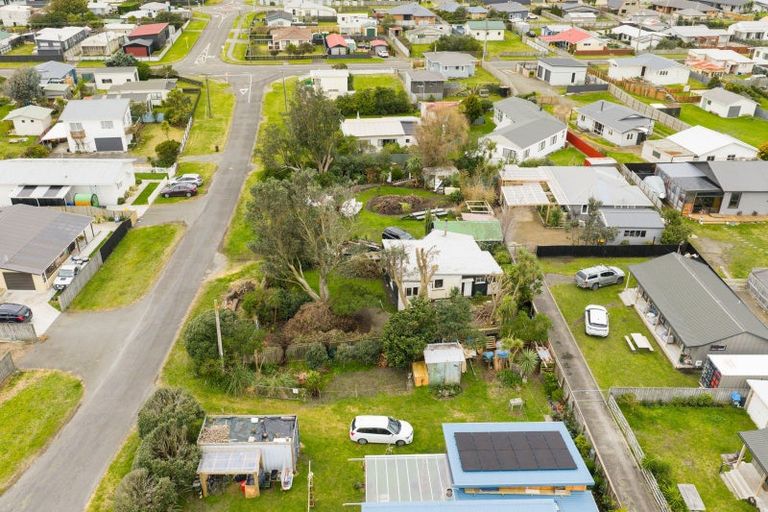 Photo of property in 8 Robbie Street, Foxton Beach, Foxton, 4815