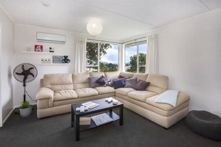Photo of property in 9 The Bollard, Whitby, Porirua, 5024
