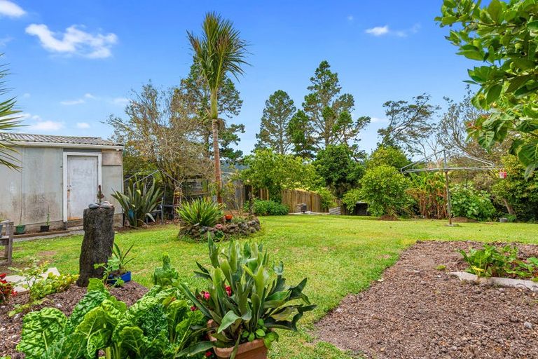 Photo of property in 28 Whiteman Road, Kawakawa, 0210