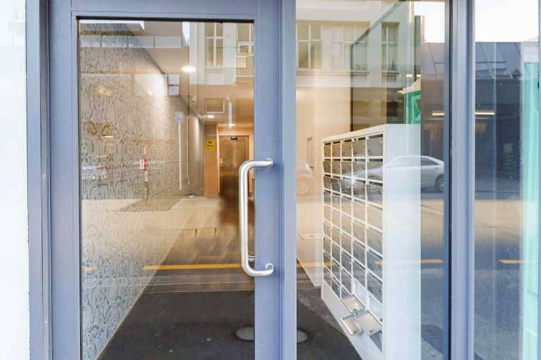Photo of property in Forte Apartments, 35/13 College Street, Te Aro, Wellington, 6011