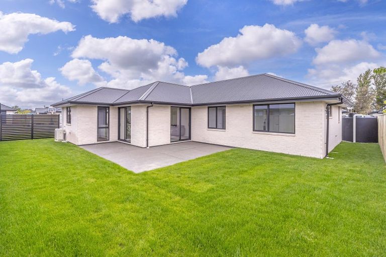 Photo of property in 7 Freeville Place, New Brighton, Christchurch, 8083