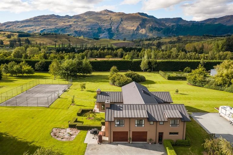 Photo of property in 293e Lower Shotover Road, Speargrass Flat, Queenstown, 9371