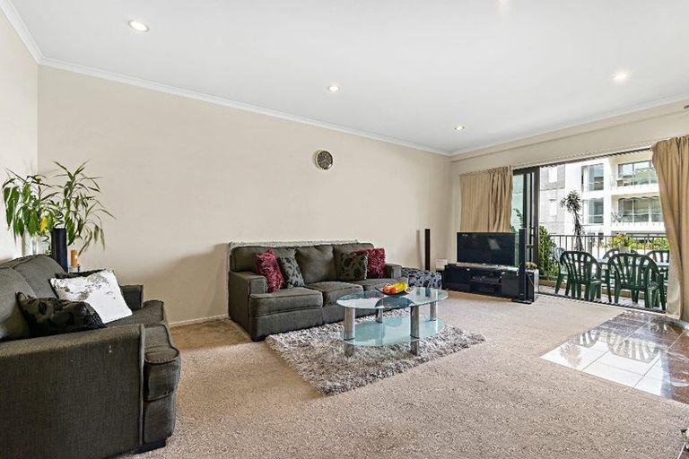 Photo of property in 105/132 Stancombe Road, Flat Bush, Auckland, 2016
