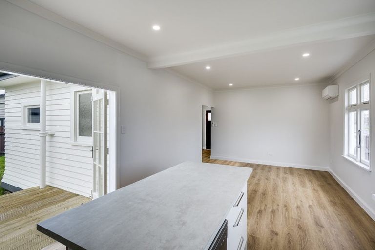 Photo of property in 511 Jervois Street, Mayfair, Hastings, 4122