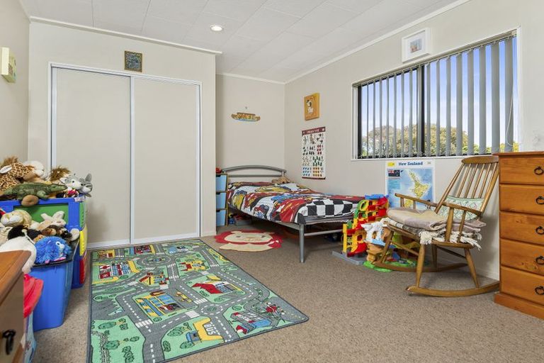 Photo of property in 2/30 Botany Road, Howick, Auckland, 2010