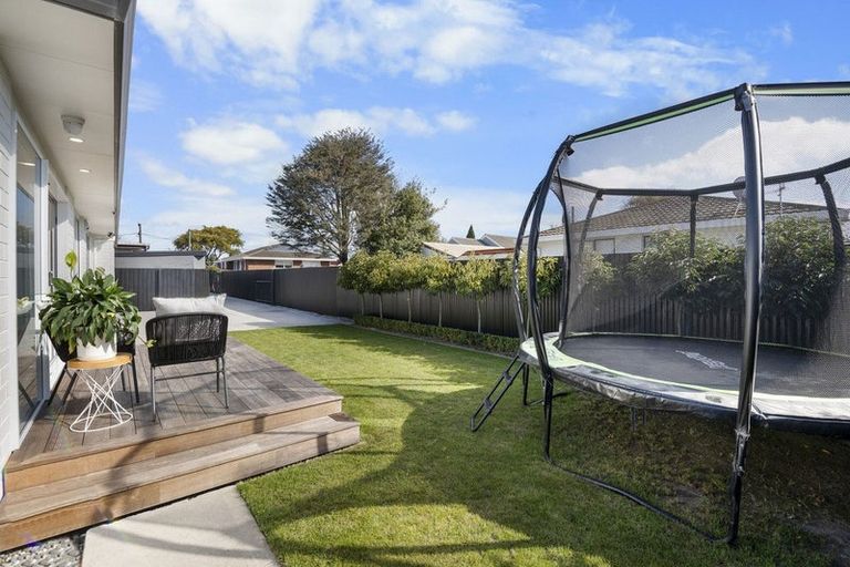 Photo of property in 1/13 Neill Street, Hornby, Christchurch, 8042