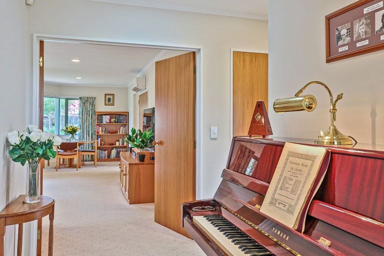 Photo of property in 24a Kensington Drive, Taradale, Napier, 4112