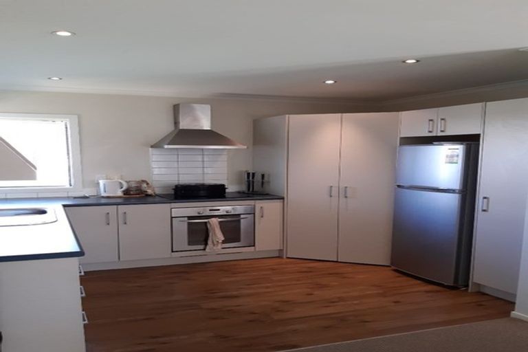 Photo of property in 31/64 Kawaha Point Road, Kawaha Point, Rotorua, 3010