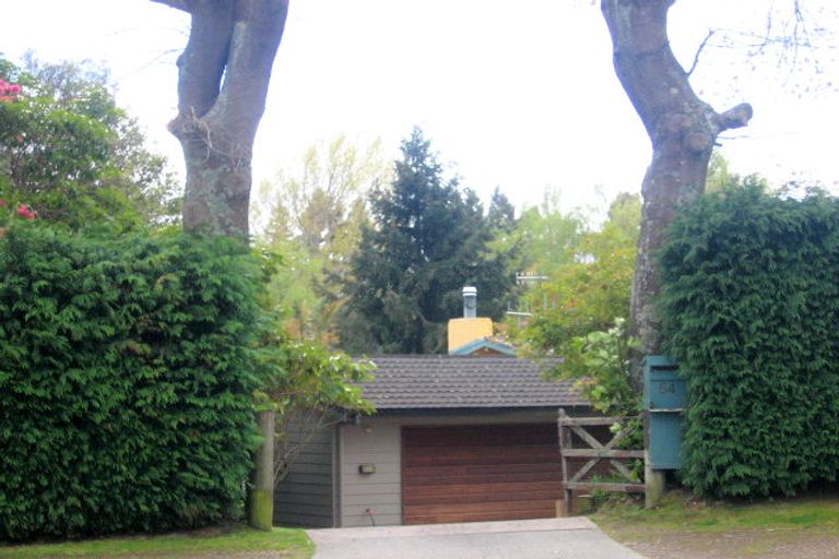 Photo of property in 54 Matuku Street, Two Mile Bay, Taupo, 3330