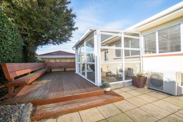 Photo of property in 86 Fitzroy Street, Terrace End, Palmerston North, 4410