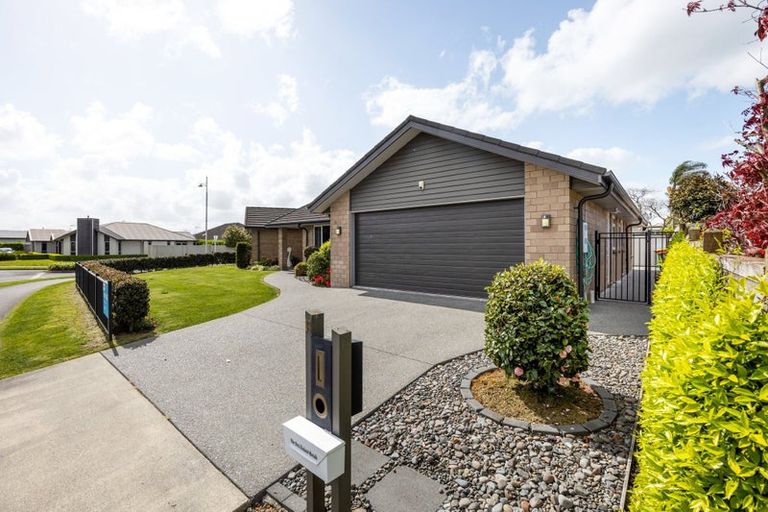 Photo of property in 18 Moonlight Drive, Rototuna North, Hamilton, 3210