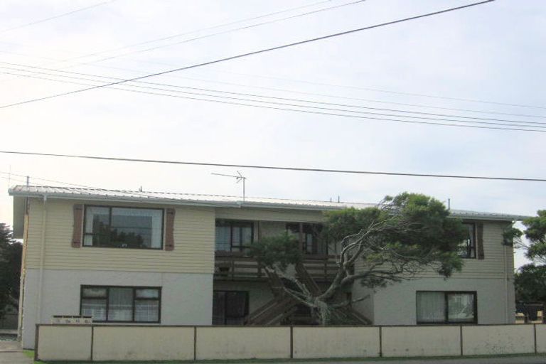 Photo of property in 13 Central Terrace, Alicetown, Lower Hutt, 5010