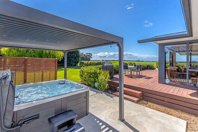 Photo of property in 27 Brook Street, Southbridge, 7602