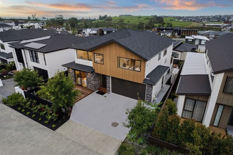 Photo of property in 9 Hopetea Street, Long Bay, Auckland, 0630