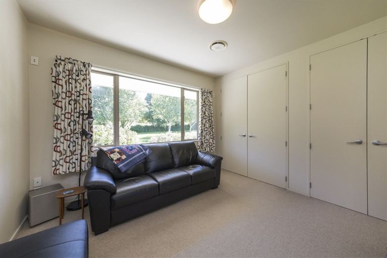 Photo of property in 324 Turitea Road, Turitea, Palmerston North, 4472