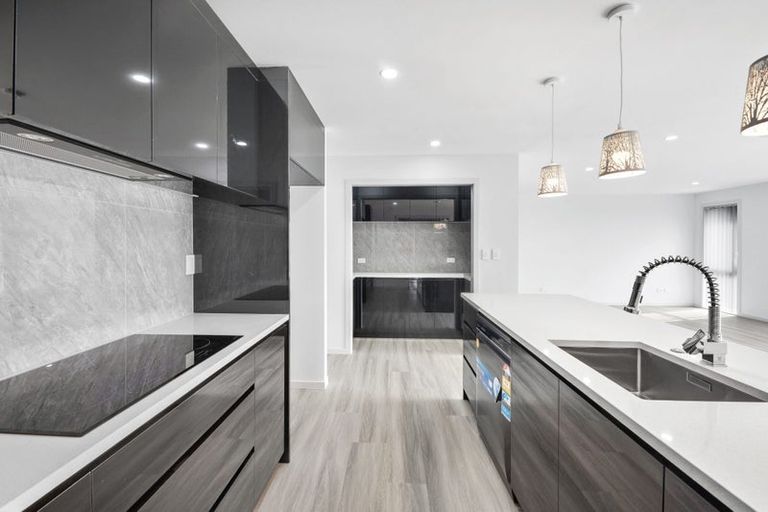 Photo of property in 14 Thomason Crescent, Pokeno, 2402