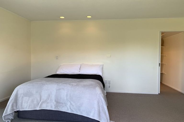 Photo of property in 4 Regent Way, Taradale, Napier, 4112