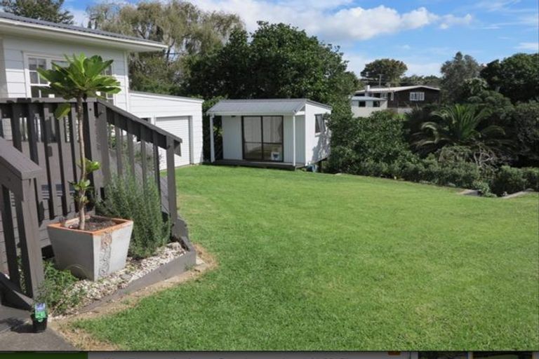 Photo of property in 12 Dowling Place, Pakuranga, Auckland, 2010