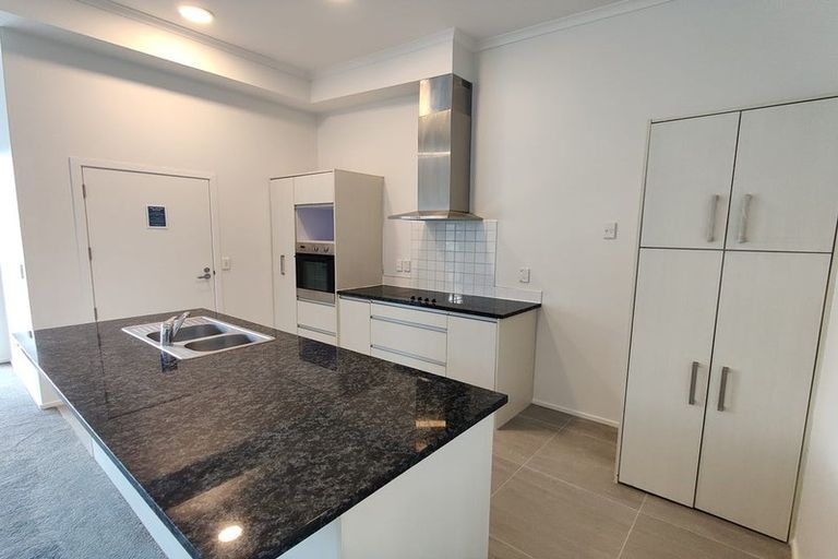 Photo of property in 6/11 Carlos Drive, Flat Bush, Auckland, 2016