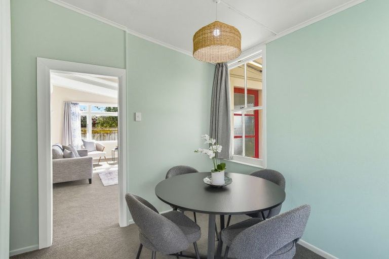 Photo of property in 106 Queen Street West, Levin, 5510