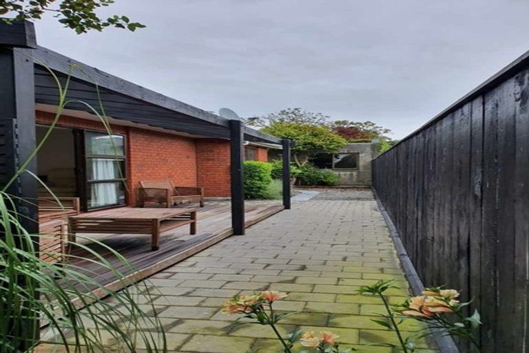 Photo of property in 7a Fleetwood Grove, Waikanae, 5036