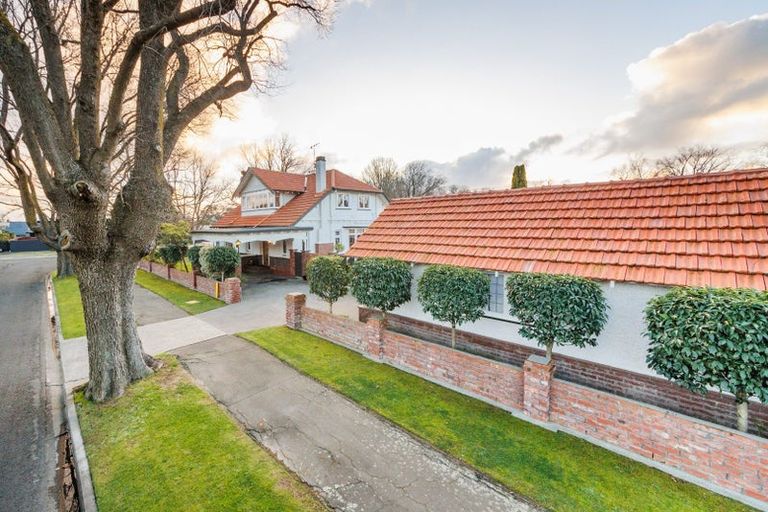 Photo of property in 3 Elmira Avenue, Hokowhitu, Palmerston North, 4410