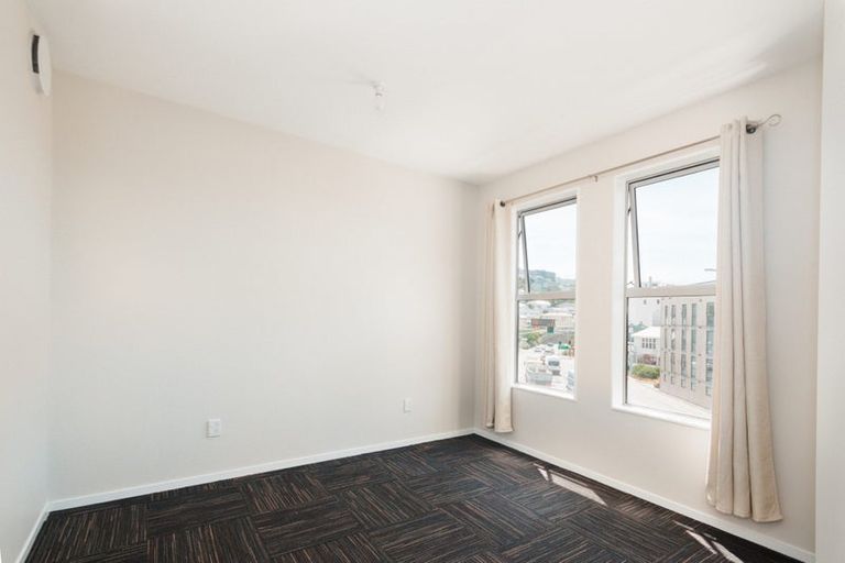 Photo of property in 35 Karo Drive, Te Aro, Wellington, 6011