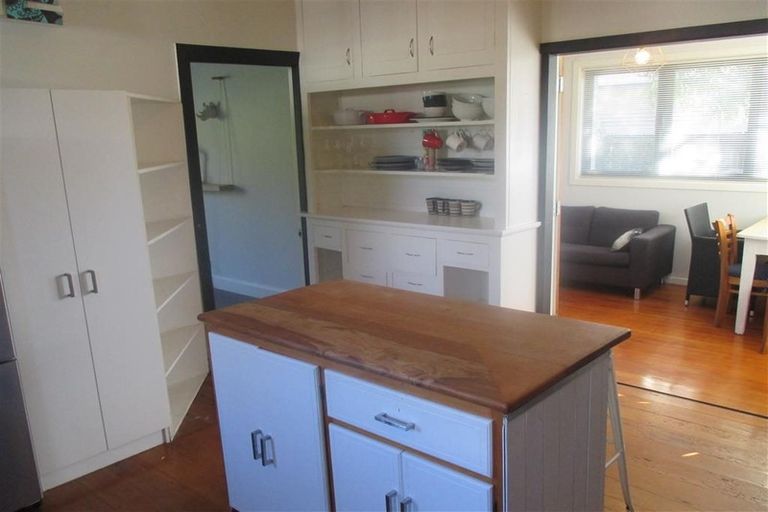 Photo of property in 53 Ngaio Street, Saint Martins, Christchurch, 8022