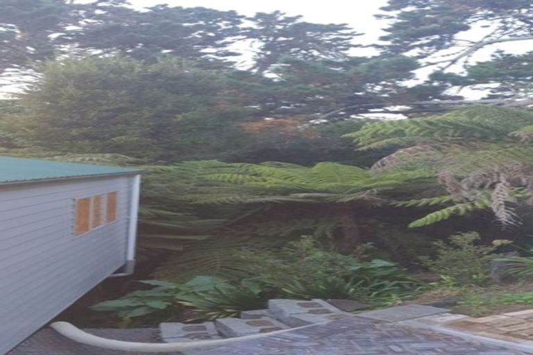 Photo of property in 2/8 Glenvale Place, Totara Vale, Auckland, 0629