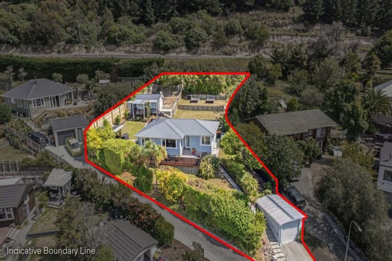 Photo of property in 20 Flinders Road, Heathcote Valley, Christchurch, 8022