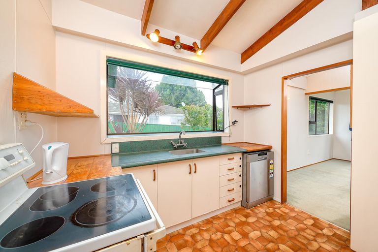 Photo of property in 13 Suwyn Place, Weymouth, Auckland, 2103