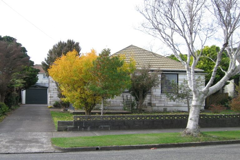 Photo of property in 26 Hughes Crescent, Taita, Lower Hutt, 5011