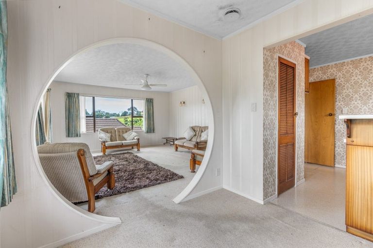 Photo of property in 1/34 Majesty Place, Half Moon Bay, Auckland, 2012