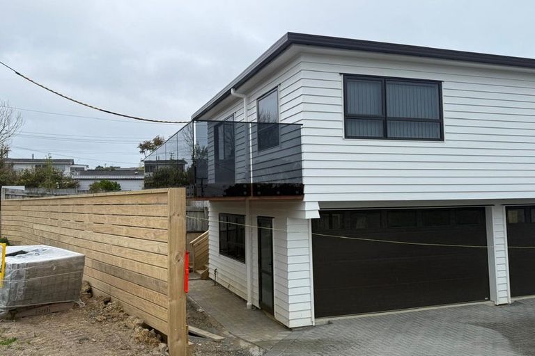 Photo of property in 128 Birkdale Road, Birkdale, Auckland, 0626